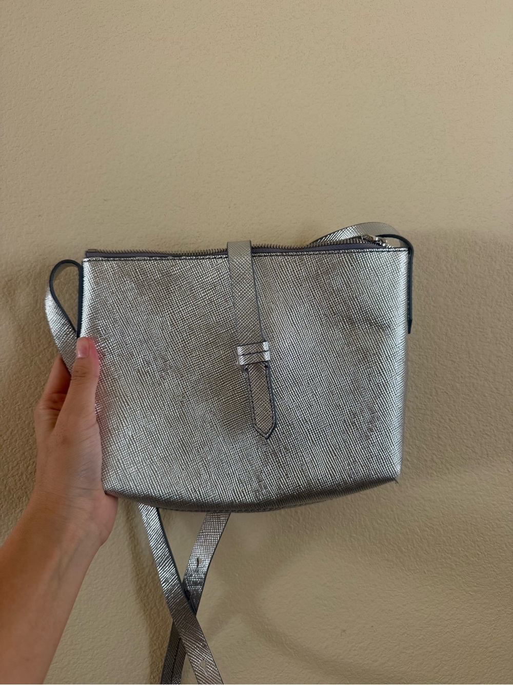 Metallic Silver Crossbody Bag - Sleek Everyday Style